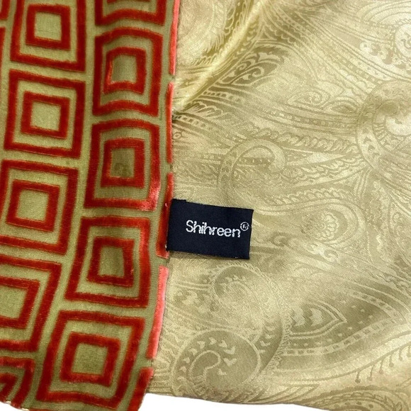 Shihreen Gold Brown Silk Shawl - Picture 2 of 8